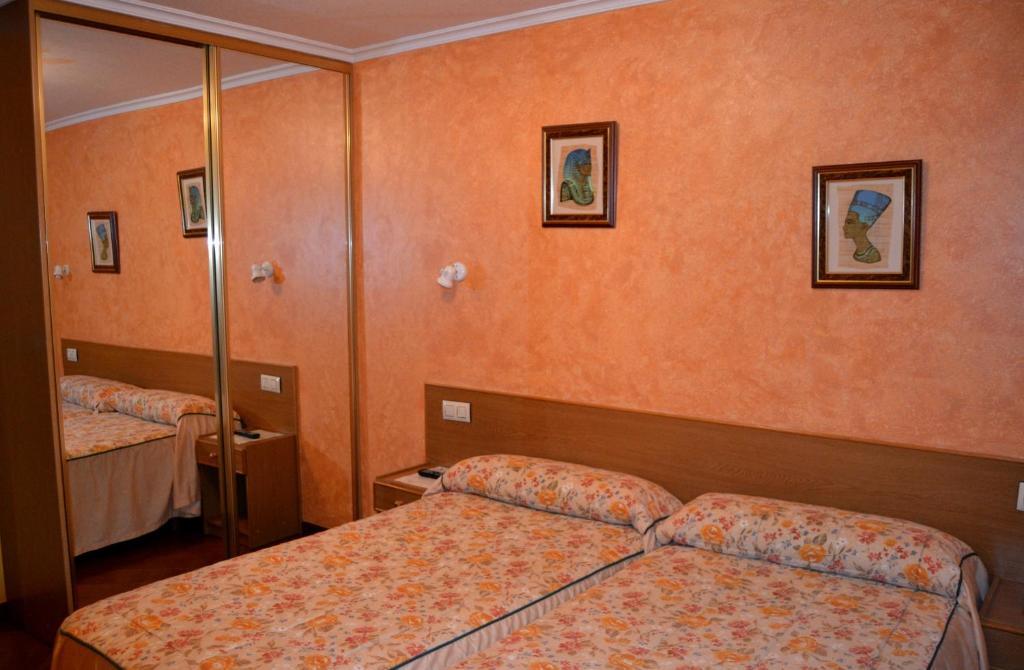 Hostal Residencia Bahia Laxe Kültér fotó