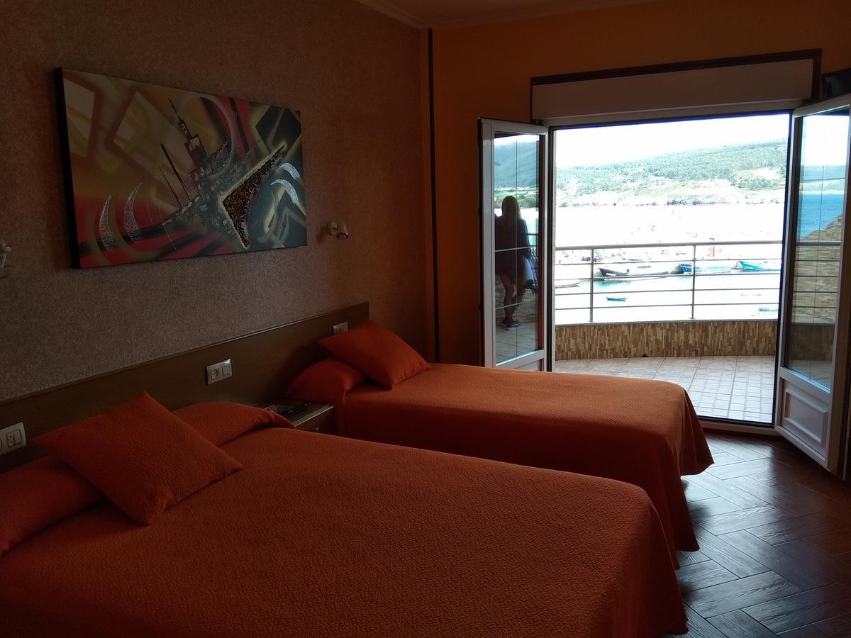 Hostal Residencia Bahia Laxe Kültér fotó