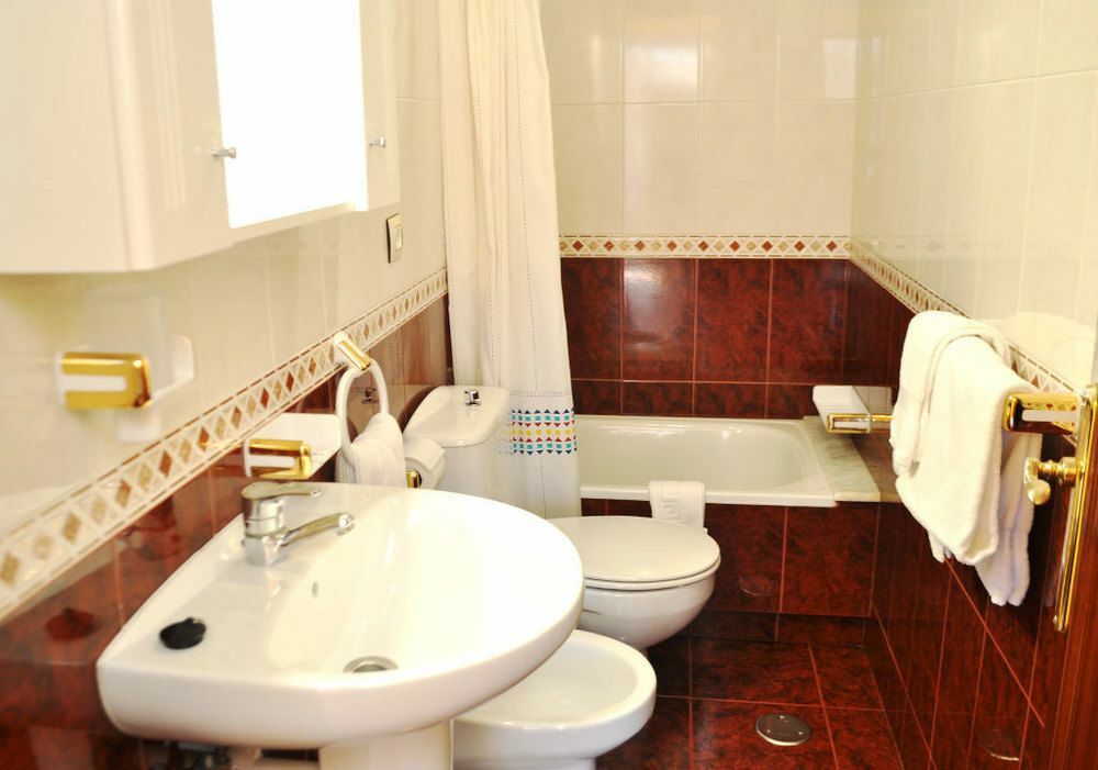 Hostal Residencia Bahia Laxe Kültér fotó
